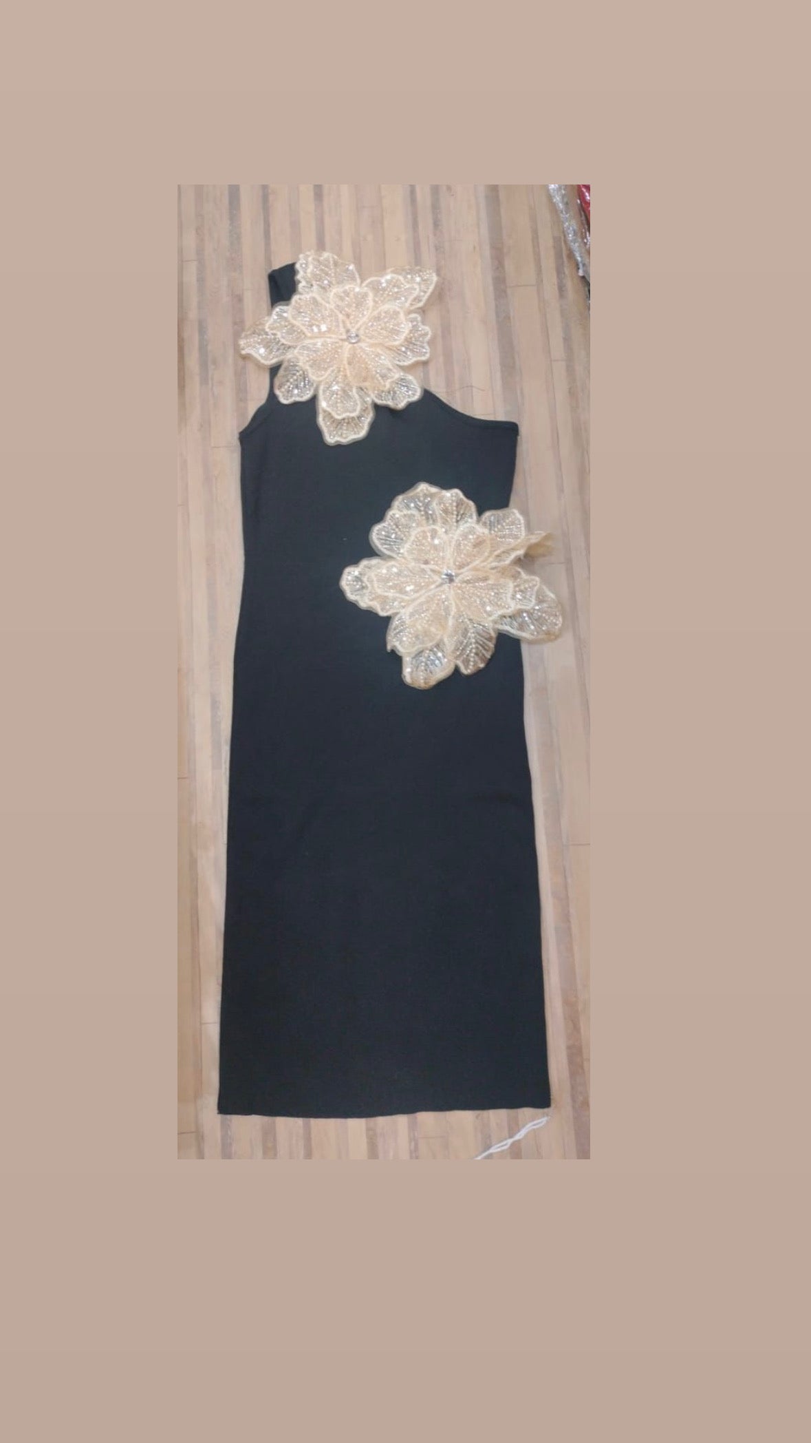 One shoulder flower dress