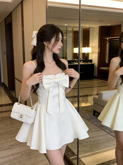 Bow dress