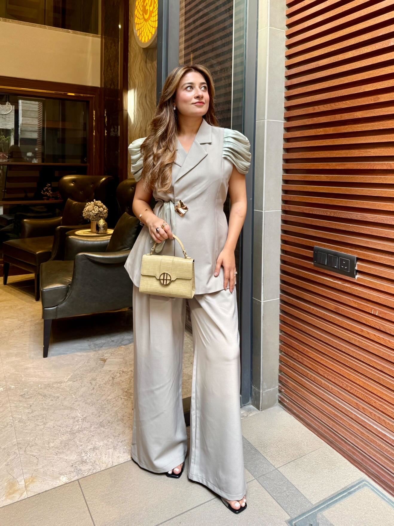 The Statement Sleeve Drape Coord